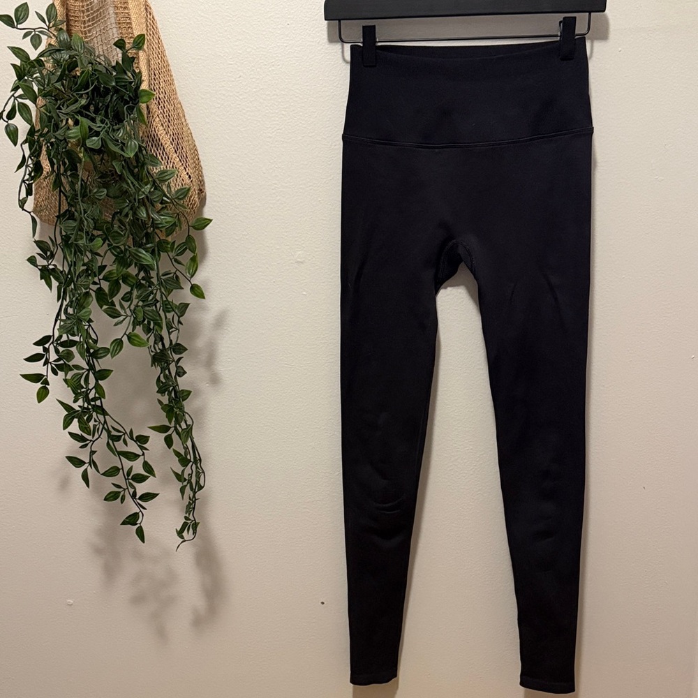 Alo Ribbed Legging